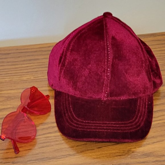 Velvet velour maroon adjustable baseball hat. - Picture 1 of 3